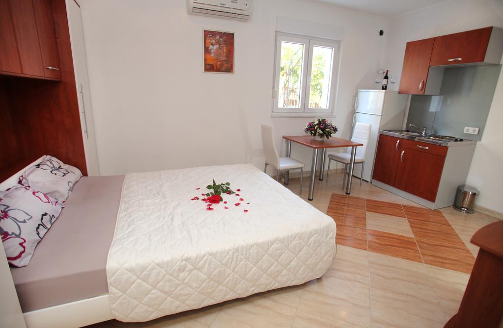Apartments Villa Dalmazia Trogir Rom bilde